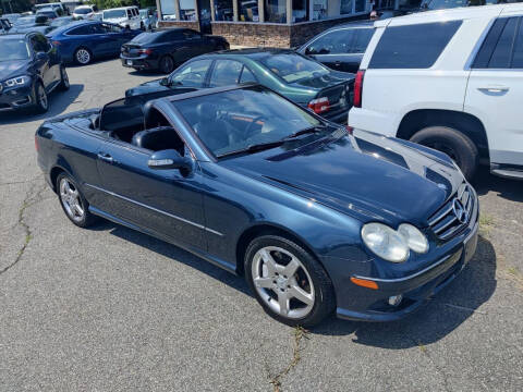 2006 Mercedes-Benz CLK for sale at Zoom Auto Group in Parsippany NJ