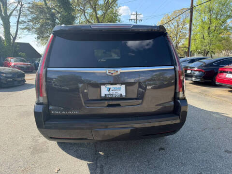2017 Cadillac Escalade Platinum