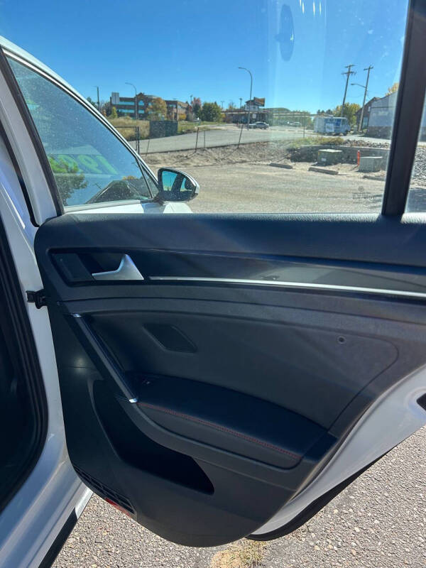 2015 Volkswagen Golf GTI S