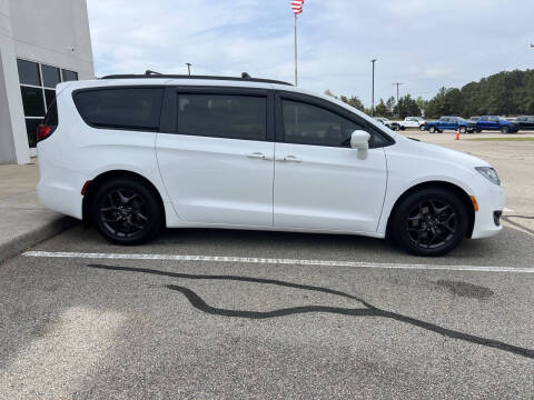 2019 Chrysler Pacifica Touring L