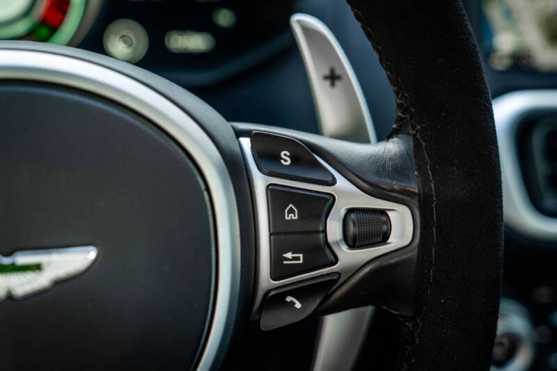 2019 Aston Martin Vantage