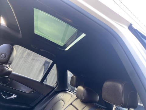 2017 Mercedes-Benz GLC GLC 300