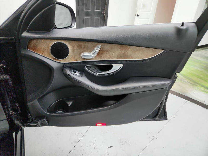 2015 Mercedes-Benz C-Class C 300