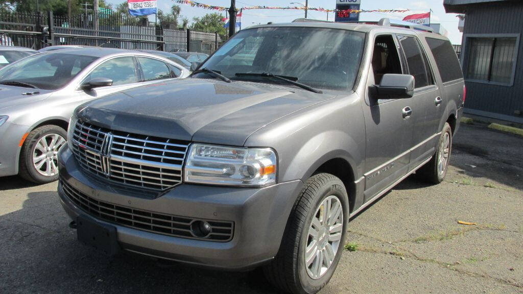 2011 Lincoln Navigator L for sale at United Car Company in Detroit, MI