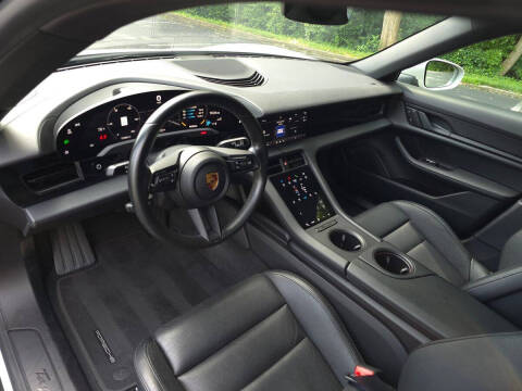 2022 Porsche Taycan