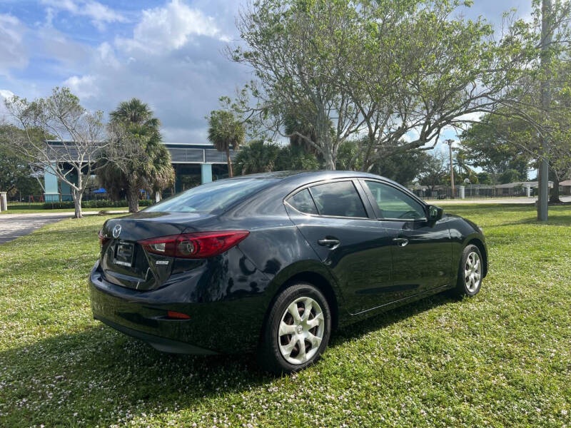 2017 Mazda MAZDA3 Sport