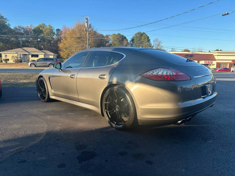 2013 Porsche Panamera S Hybrid photo 22