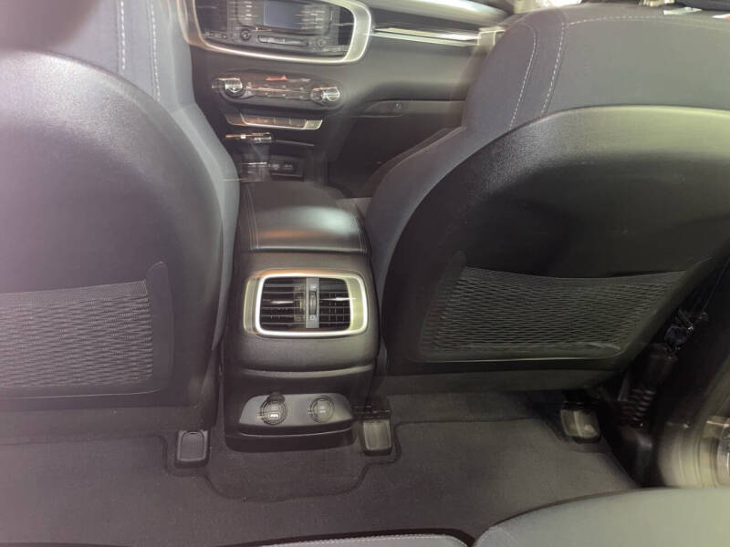 2016 Kia Sorento LX V6