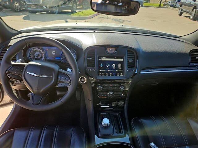 2023 Chrysler 300 S V6