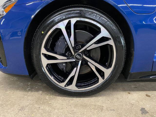 2022 Audi e-tron GT quattro Prestige