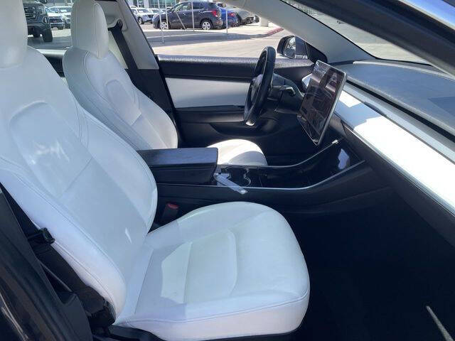2019 Tesla Model 3 Mid Range