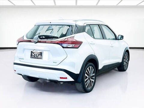 2022 Nissan Kicks SV