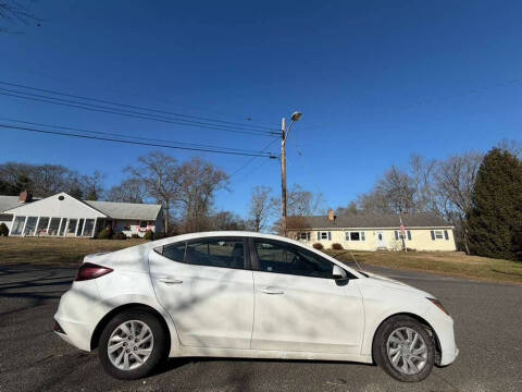 2020 Hyundai Elantra SE