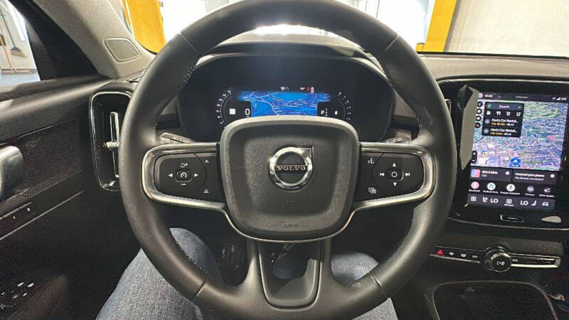 2026 Volvo XC40 B5 Plus