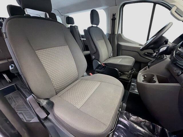 2022 Ford Transit 350 XLT