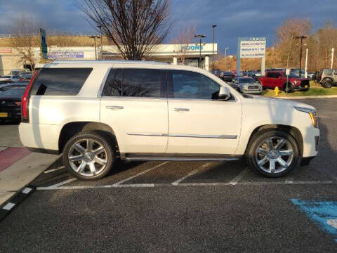 2018 Cadillac Escalade Luxury