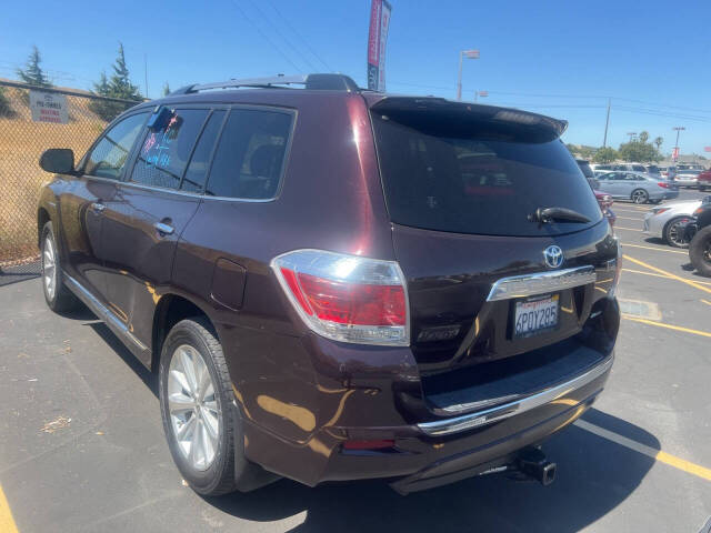 2011 Toyota Highlander Hybrid for sale at Envision Toyota of Milpitas in Milpitas, CA