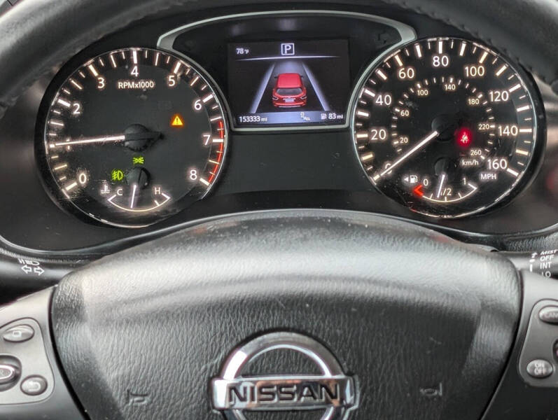 2017 Nissan Pathfinder SV