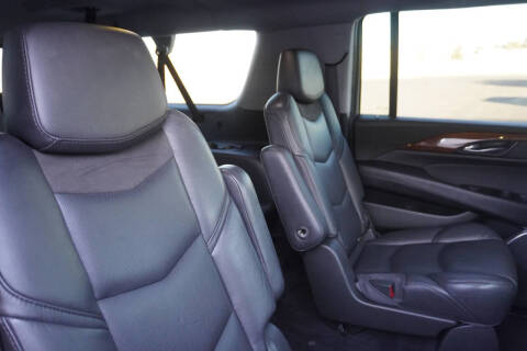 2018 Cadillac Escalade ESV Luxury