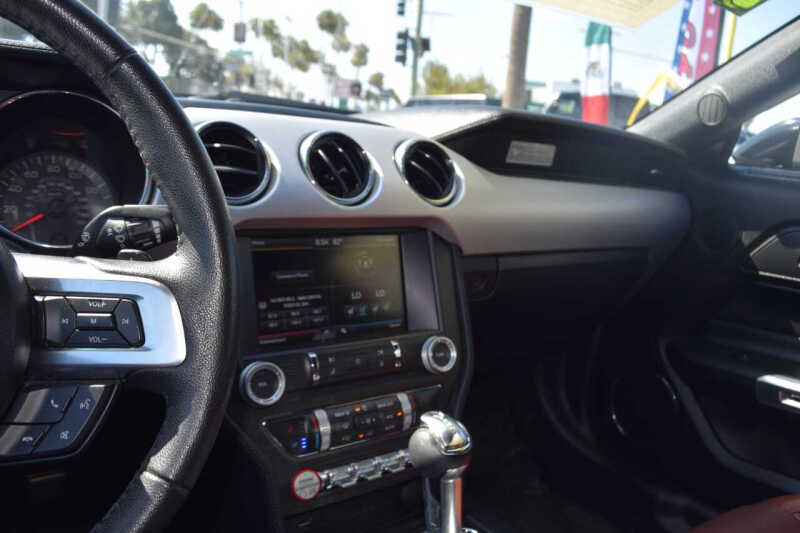 2015 Ford Mustang