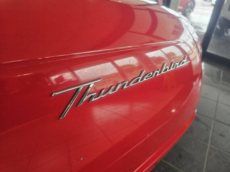 2002 Ford Thunderbird Deluxe