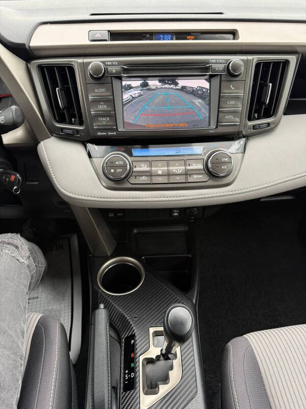 2013 Toyota RAV4 XLE