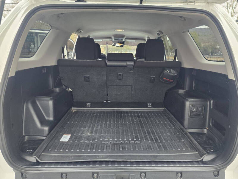 2023 Toyota 4Runner SR5 - Photo 9