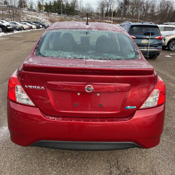 2015 Nissan Versa 1.6 S