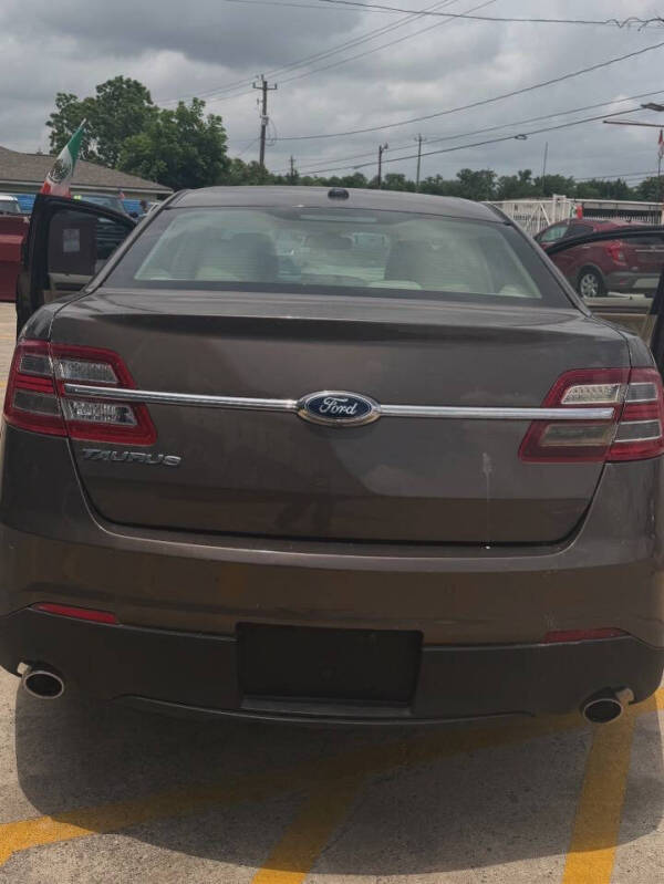 2015 Ford Taurus Limited