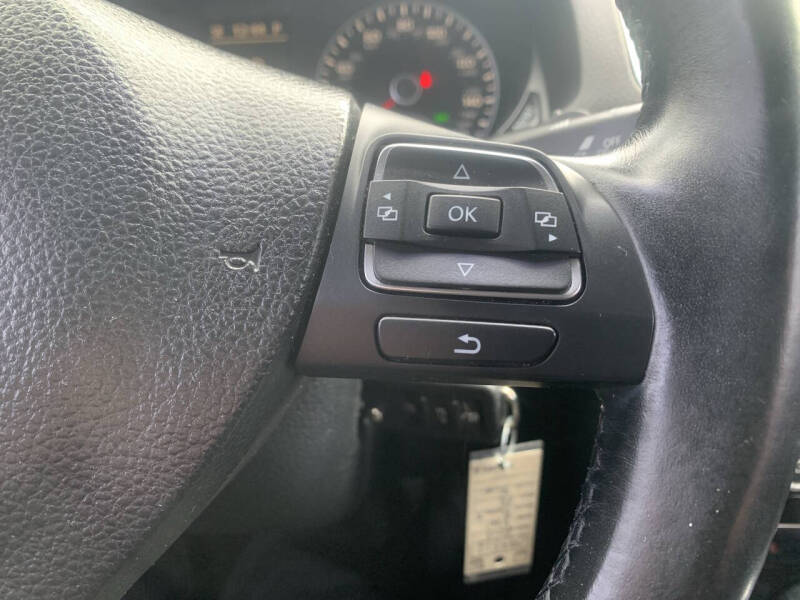 2013 Volkswagen Passat SE PZEV