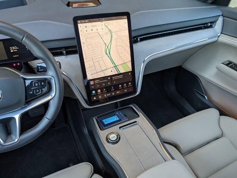 2025 Volvo EX90 Twin Plus 6P