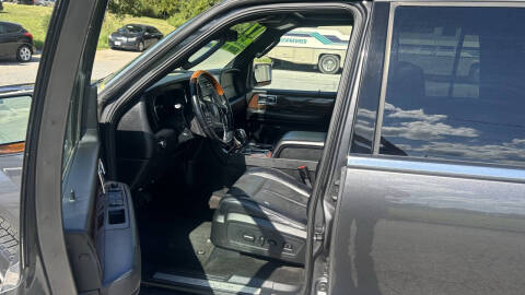 2017 Lincoln Navigator Select