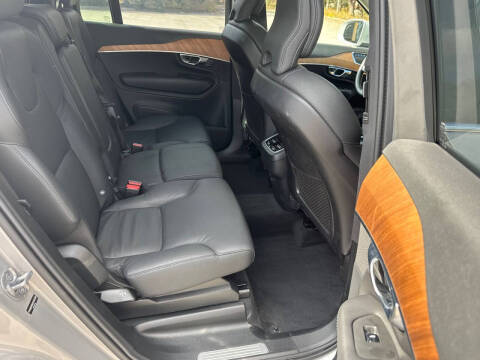 2025 Volvo XC90 B6 Plus Bright Theme 7P