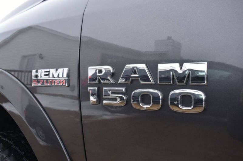 2017 RAM 1500 SLT