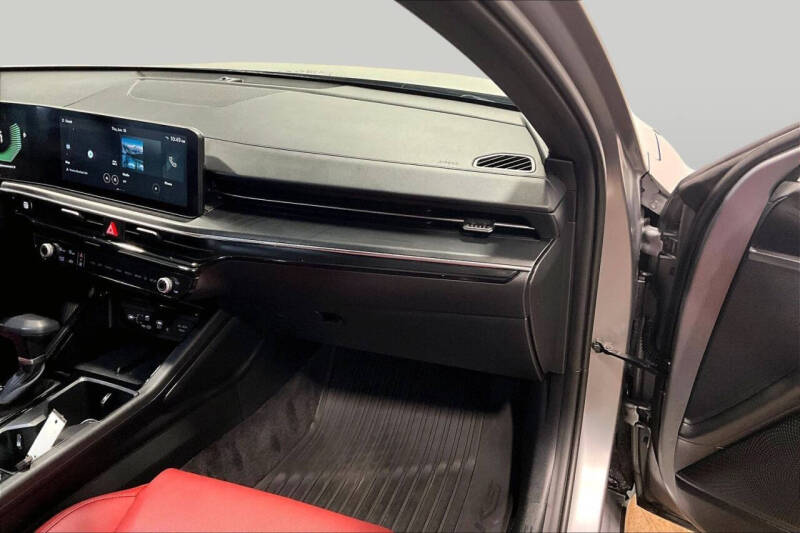 2025 Kia K5