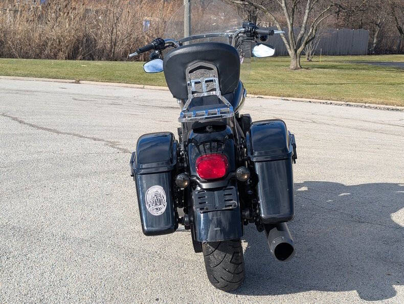 2016 Harley-Davidson FLD Switchback