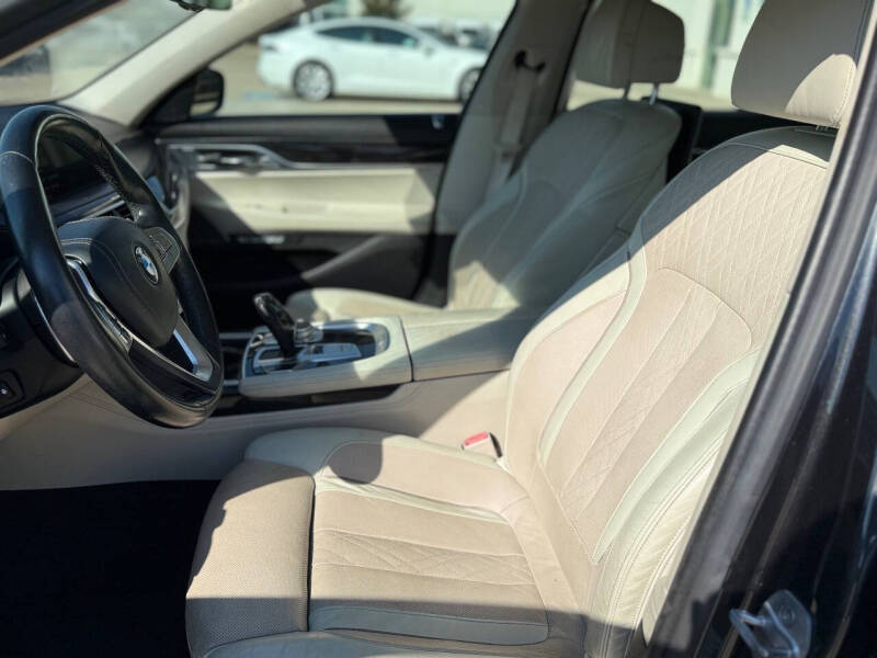 2016 BMW 7 Series 750i