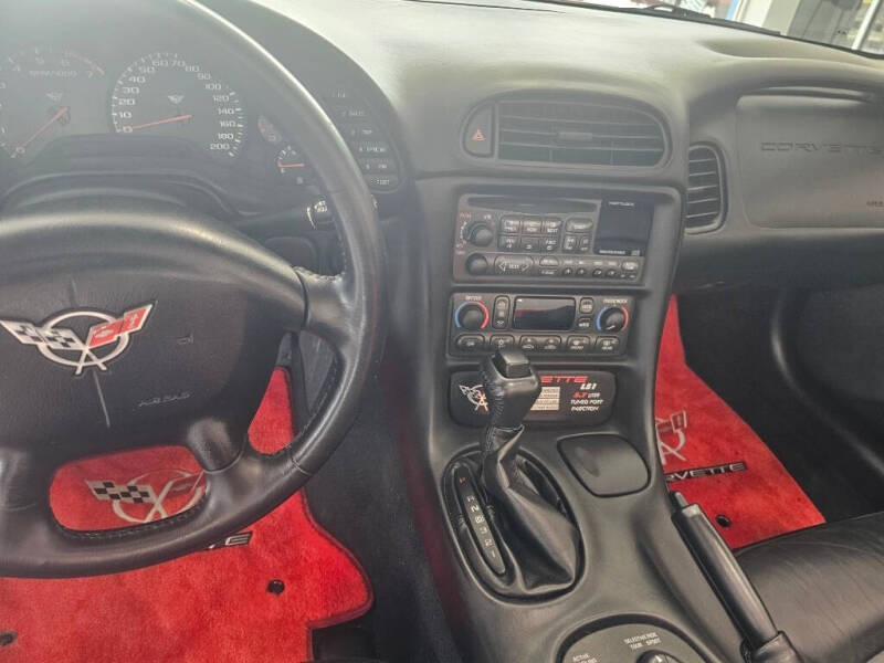 2004 Chevrolet Corvette