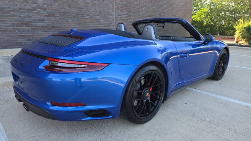 2017 Porsche 911 Carrera GTS