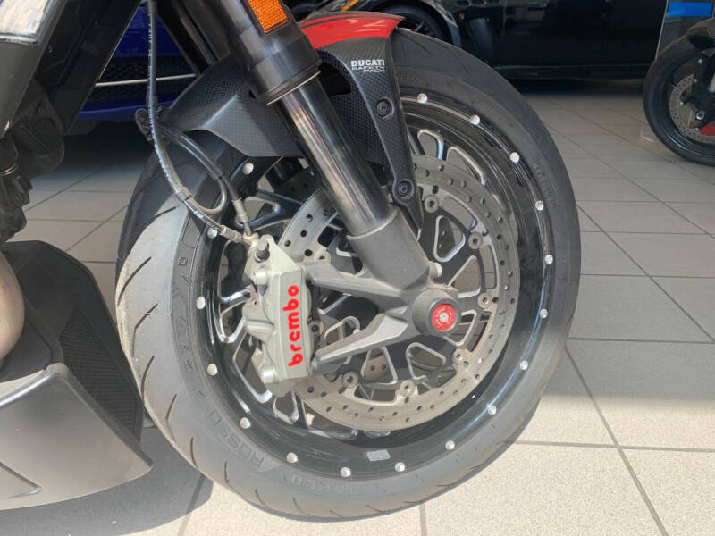 2015 Ducati Diavel