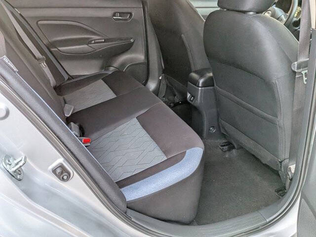 2023 Nissan Versa SV