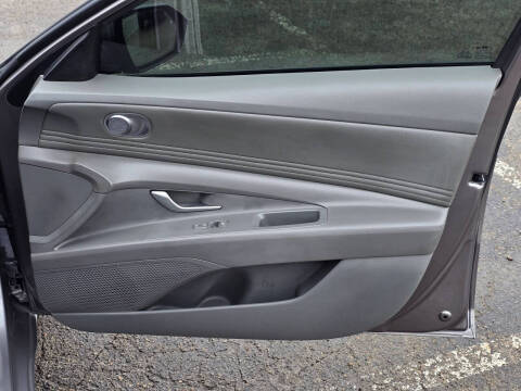 2023 Hyundai Elantra