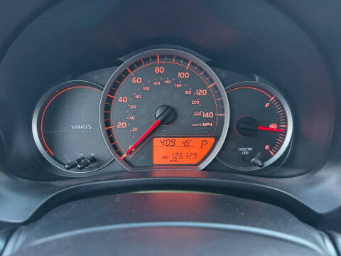 2012 Toyota Yaris 3-Door L