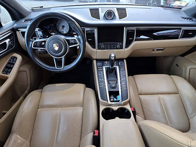 2018 Porsche Macan S