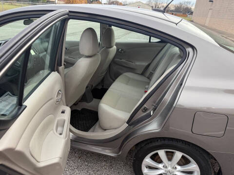 2016 Nissan Versa 1.6 S