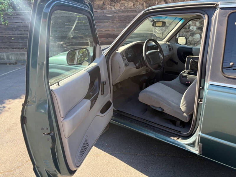 2000 Mazda B-Series B3000 TL