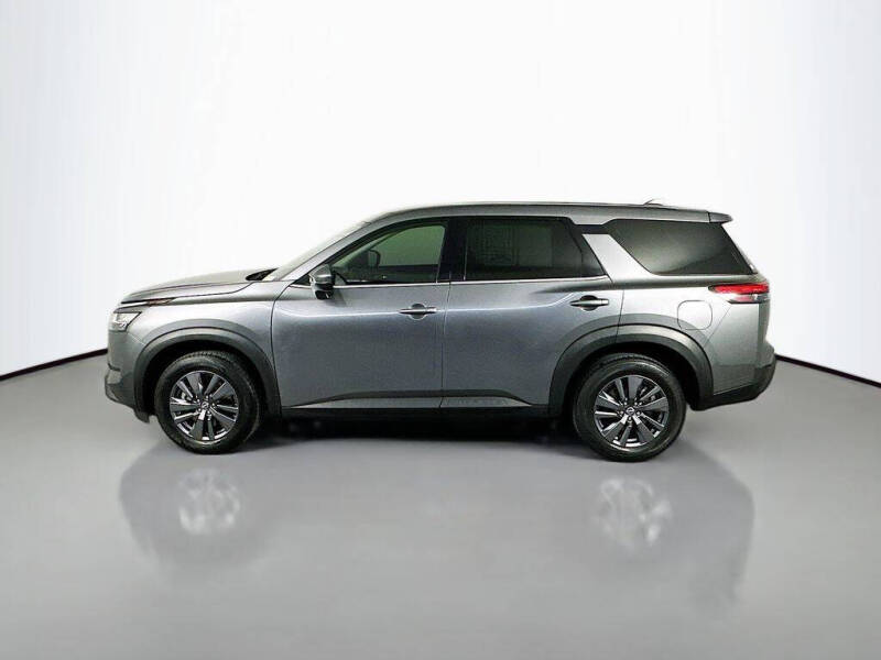 2022 Nissan Pathfinder S