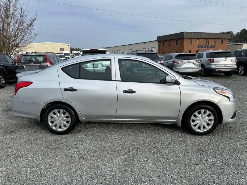 2019 Nissan Versa S Plus
