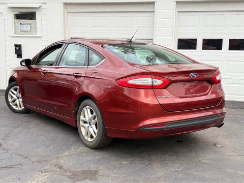 2014 Ford Fusion SE