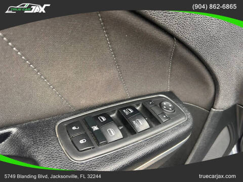 2017 Dodge Charger SXT